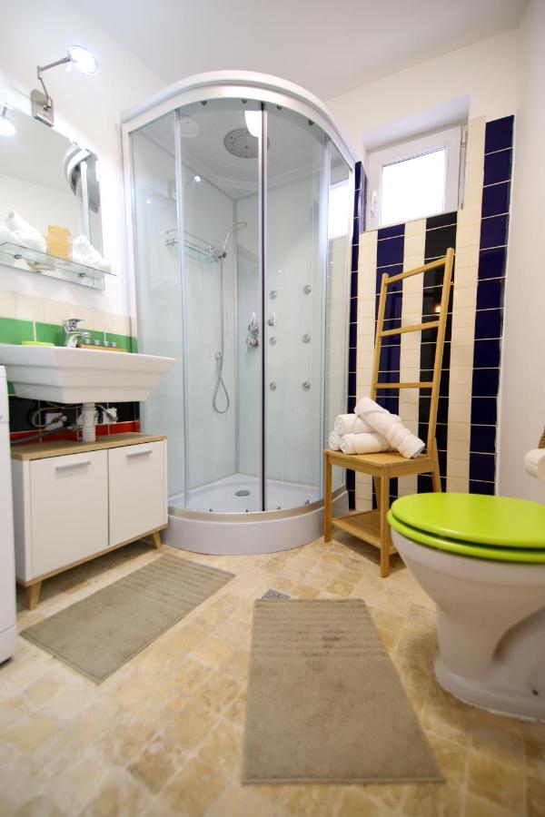 June Studio Apartment Brasov Bagian luar foto