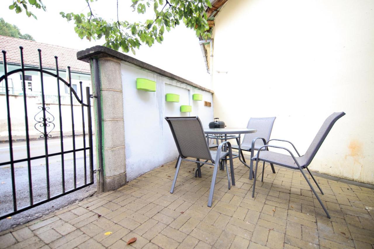 June Studio Apartment Brasov Bagian luar foto
